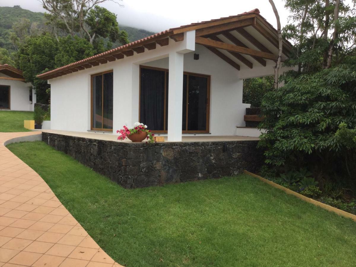 Villas Casteletes Urzelina 外观 照片